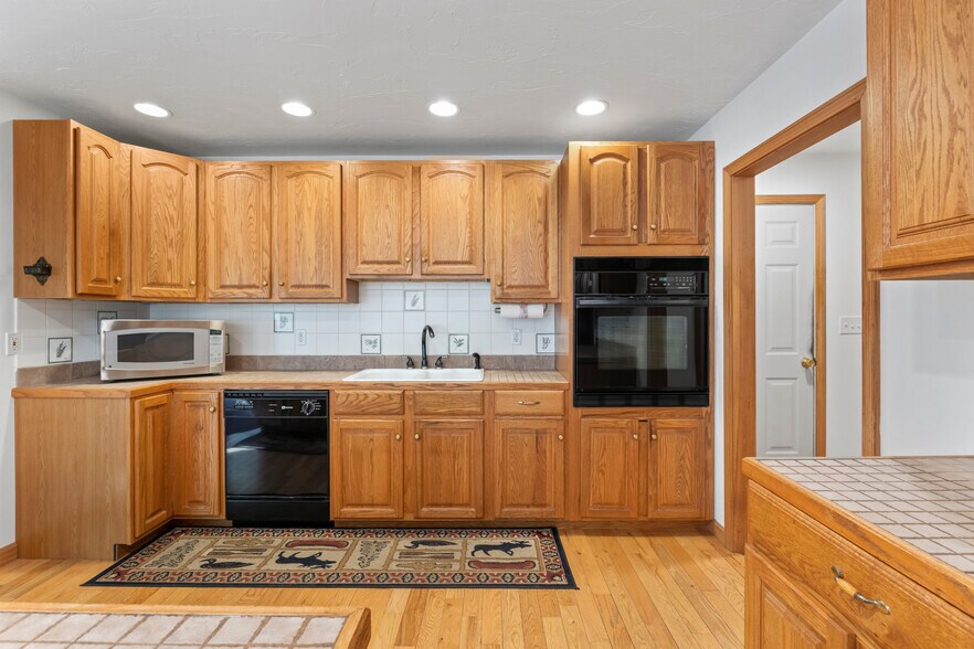 More Photos Of 41 Hobbs Rd, West Newfield Specialty For Sale