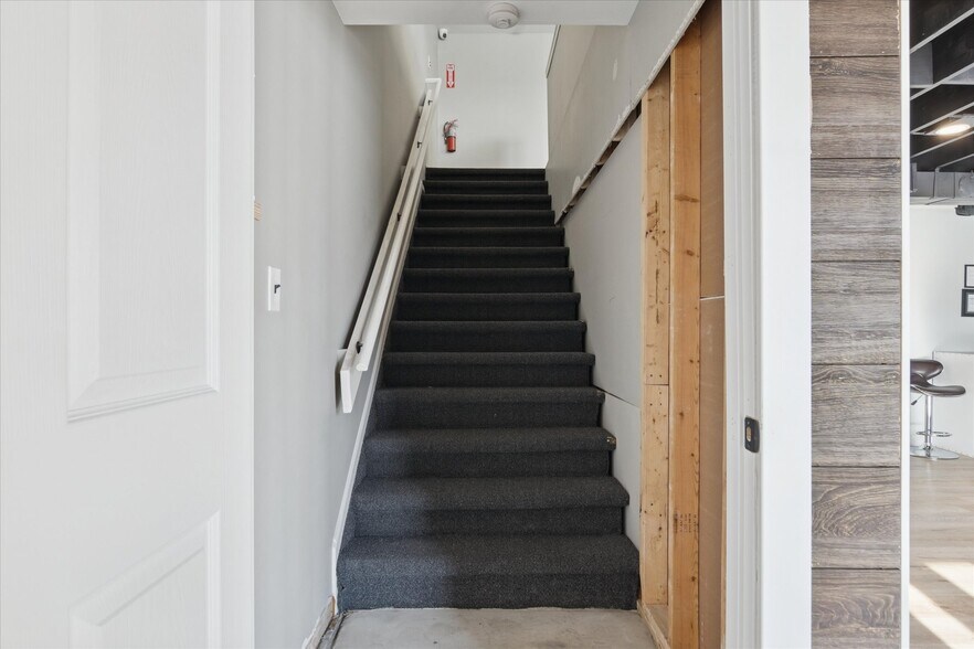 More Photos Of 36050 Goddard Rd, Romulus Auto Repair For Sale