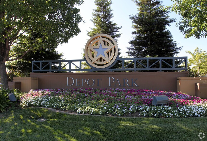 More Photos Of 15 Business Park Way, Sacramento Office For Lease