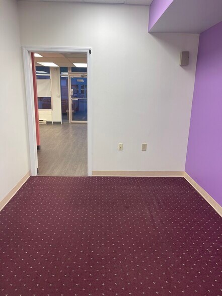 More Photos Of 1959 W 4th St, Williamsport Storefront Retail Office For Lease