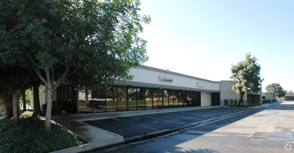 More Photos Of 20254-20290 E Carrey Rd, Walnut Flex For Lease