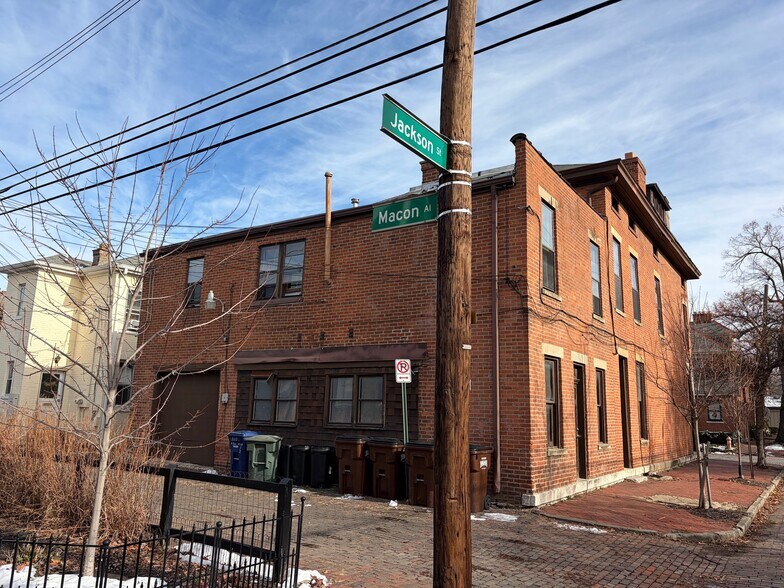 More Photos Of 537-539 S 5th St, Columbus Storefront Retail Residential For Sale