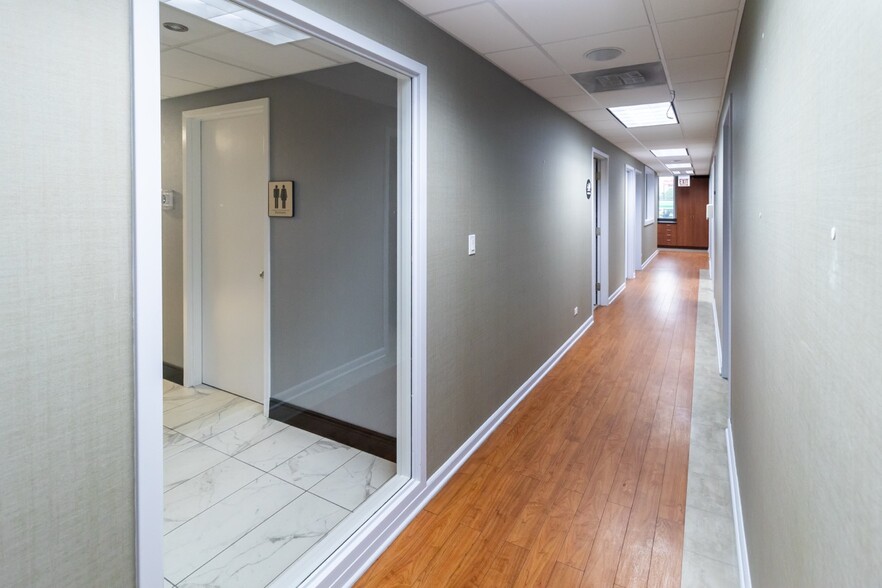 More Photos Of 2400 N Ashland Ave, Chicago Medical For Lease