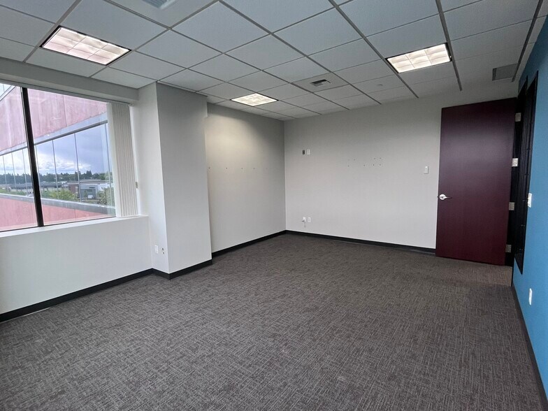 More Photos Of 16114 E Indiana Ave, Spokane Valley Medical For Lease
