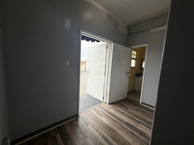 More Photos Of 770-790 E La Habra Blvd, La Habra Storefront For Lease