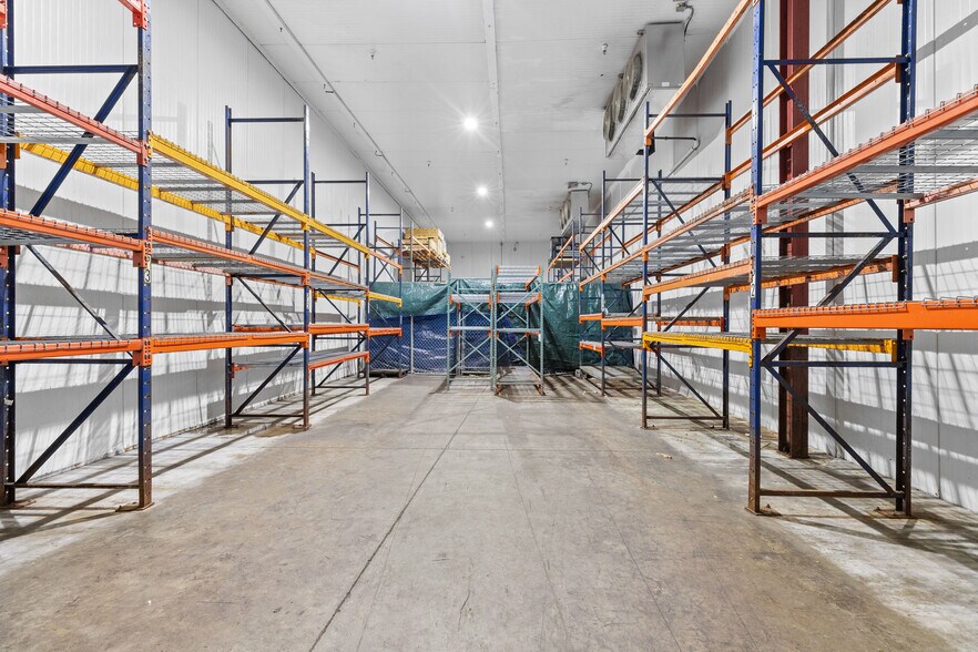 More Photos Of 7856 Ellis Rd, Melbourne Refrigeration Cold Storage For Lease