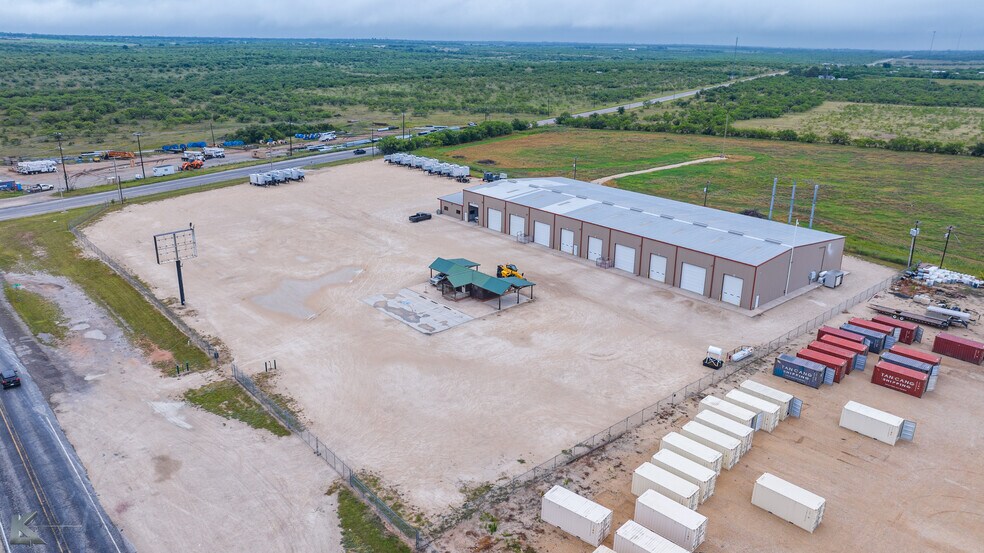 More Photos Of 10027 S Frontage Rd, Clyde Manufacturing For Sale