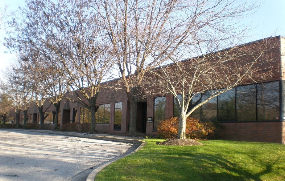 More Photos Of 11403 Cronridge Dr, Owings Mills Flex For Lease