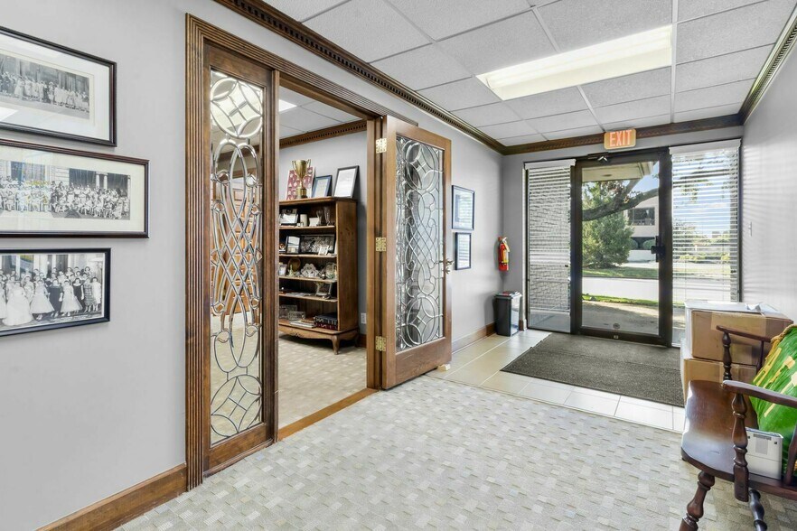 More Photos Of 3334 Founders Rd, Indianapolis Office For Sale