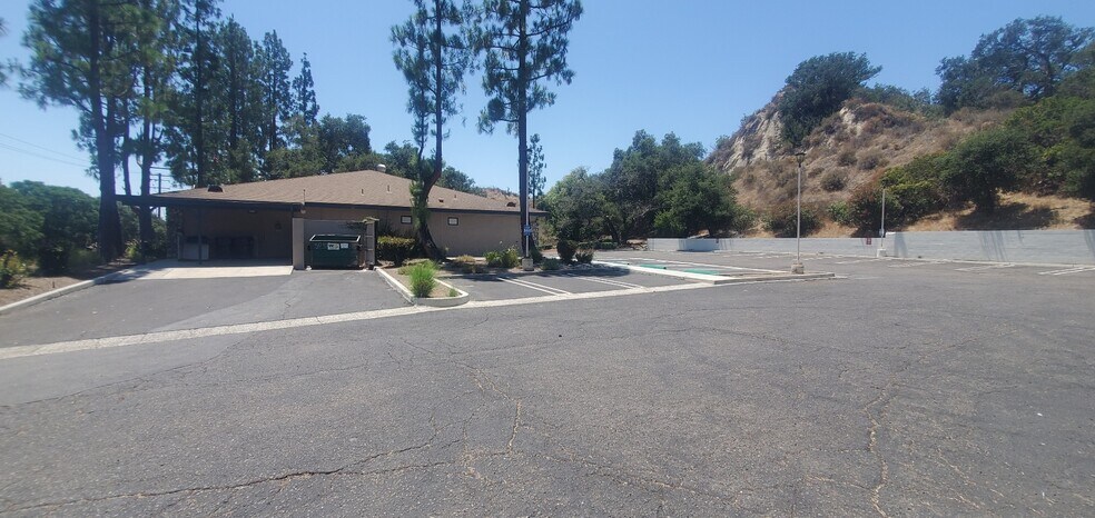 More Photos Of 30575 Trabuco Canyon Rd, Trabuco Canyon General Retail For Lease