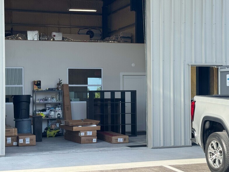 More Photos Of 117 Overseas Hwy, Key West Unknown For Sale