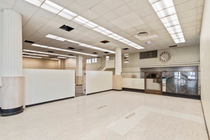 More Photos Of 2411 Santa Clara Ave, Alameda Bank For Lease