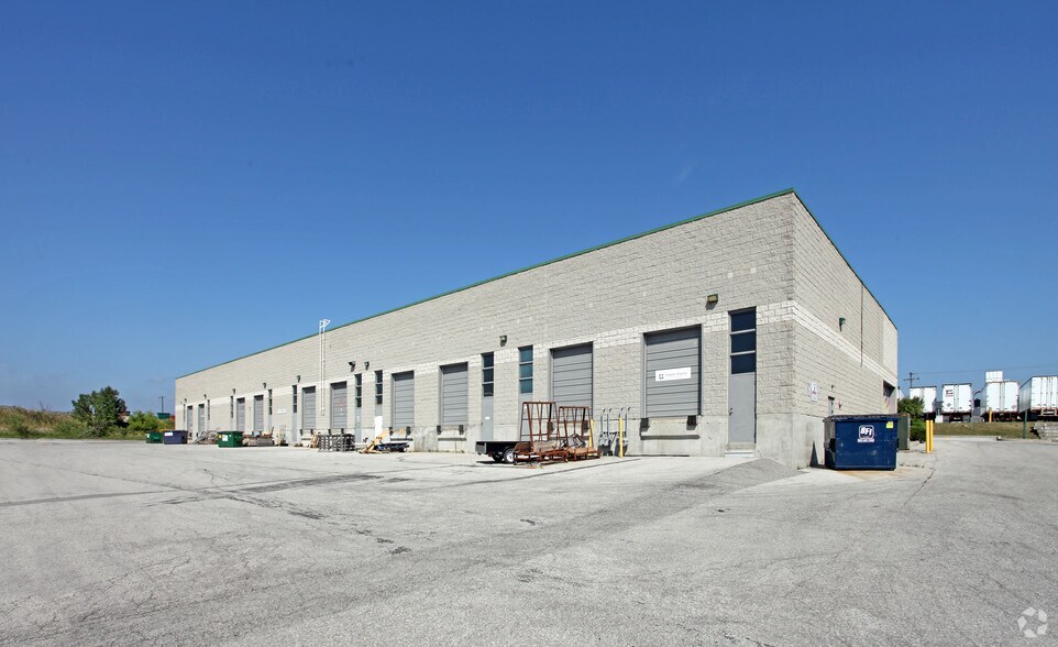 More Photos Of 352 Bayly St W, Ajax Warehouse For Lease
