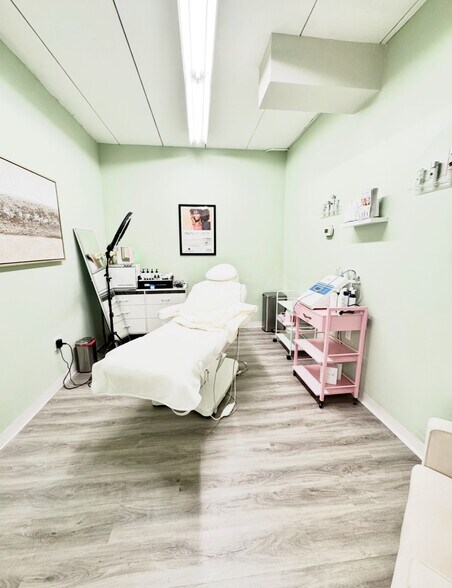 More Photos Of 83-85 Power Rd, Pawtucket Office For Sale