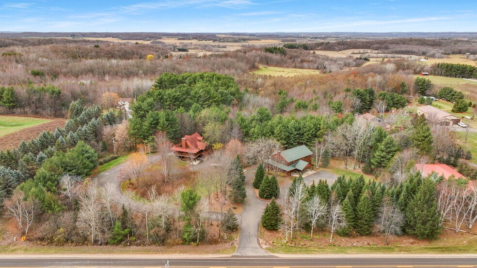 More Photos Of 18061 County Highway OO, Chippewa Falls Flex For Sale