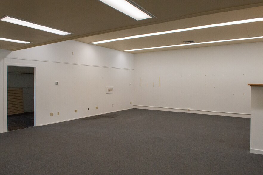 More Photos Of 435 Center St, Healdsburg Unknown For Lease