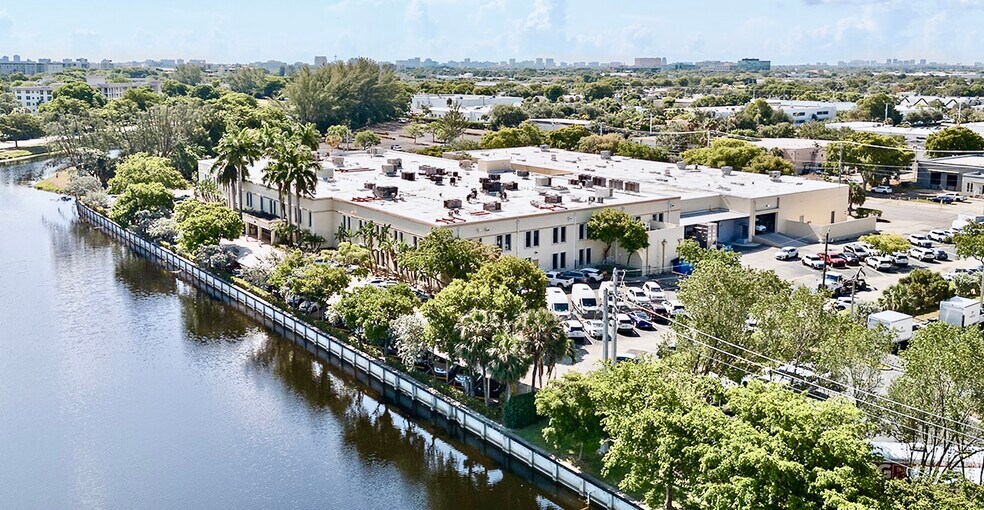 More Photos Of 895 SW 30th Ave, Pompano Beach Office For Lease