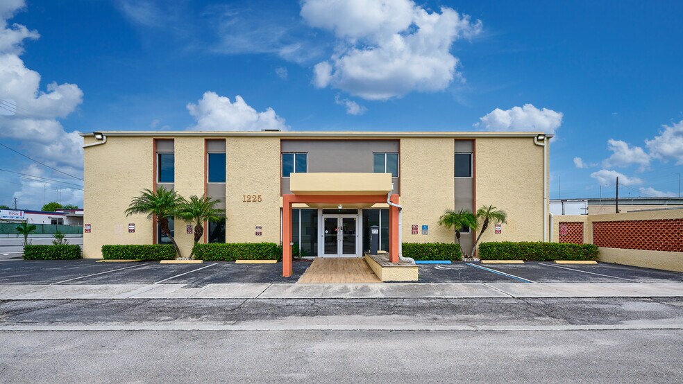Primary Photo Of 1225 Omar Rd, West Palm Beach Office For Lease