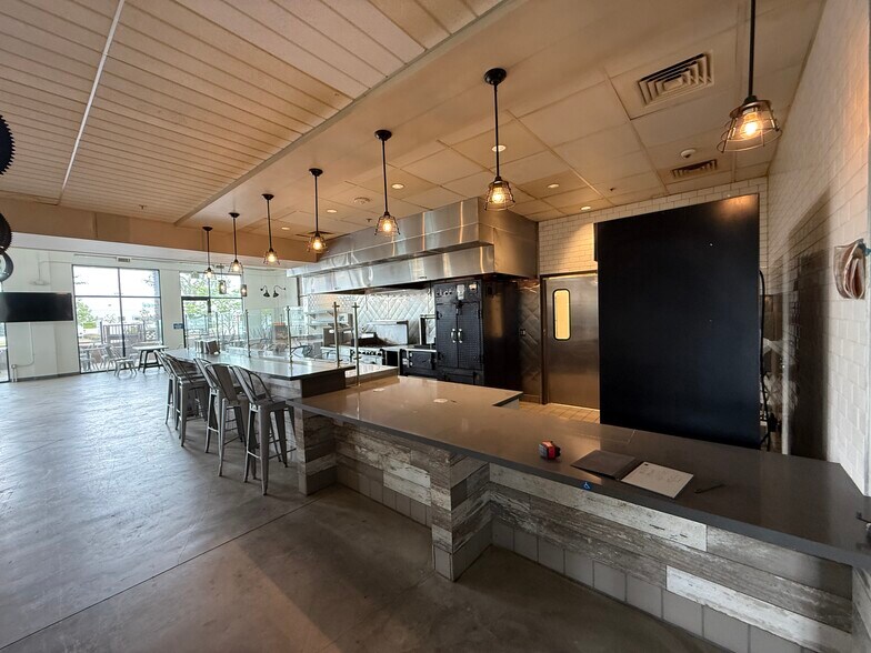 More Photos Of 8004 Orangethorpe Ave, Buena Park Apartments For Lease