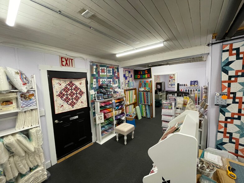 More Photos Of 4 Main St, Goffstown Storefront Retail Residential For Lease