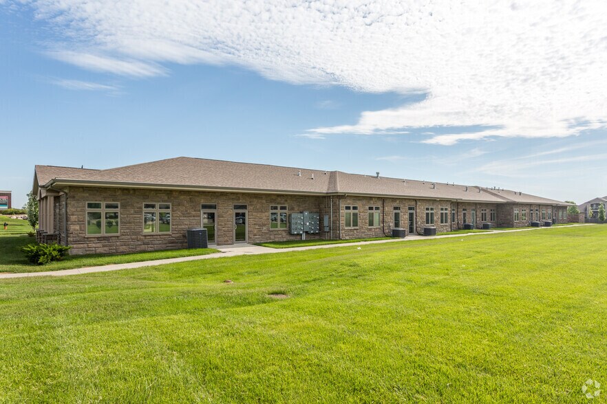 More Photos Of 2675 N Ankeny Blvd, Ankeny Medical For Sale