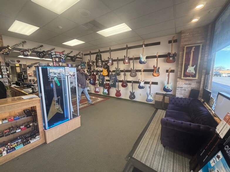 More Photos Of 110 Miracle Mile Dr, Anderson Office For Lease