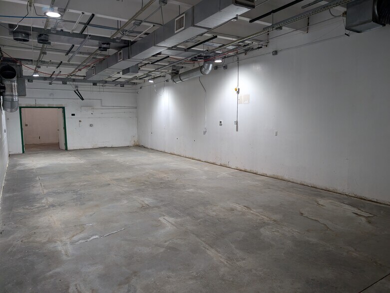More Photos Of 658 Kalamath St, Denver Warehouse For Lease