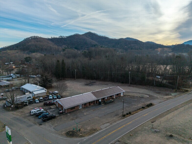 More Photos Of 6859 Cruso Rd, Canton General Retail For Lease