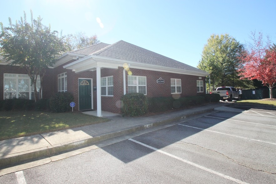 More Photos Of 3221 S Cherokee Ln, Woodstock Medical For Lease