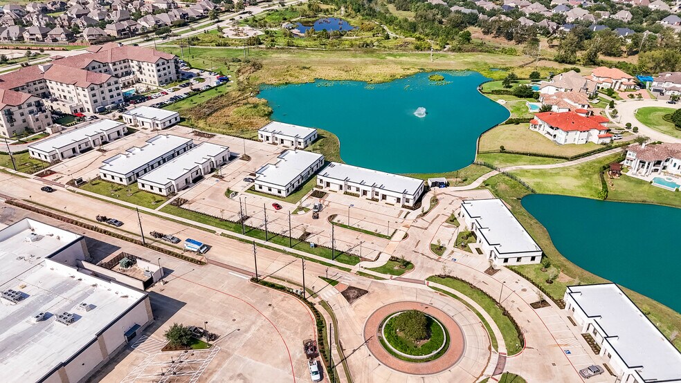 More Photos Of 5501 Cabrera dr, Sugar Land Medical For Lease