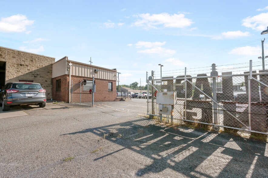 More Photos Of 7079 Whipple Ave NW, Canton Auto Dealership For Sale