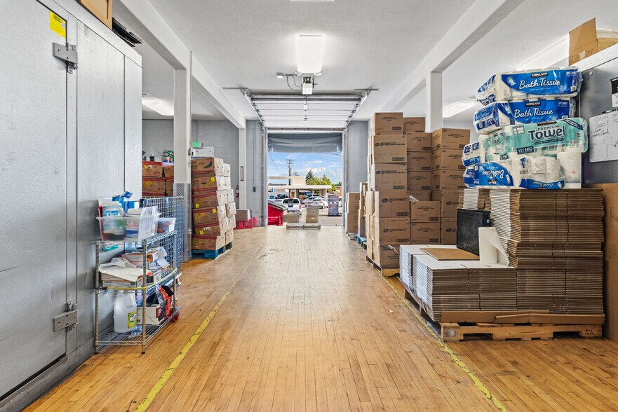 More Photos Of 45 E 100 N, Spanish Fork Convenience Store For Lease