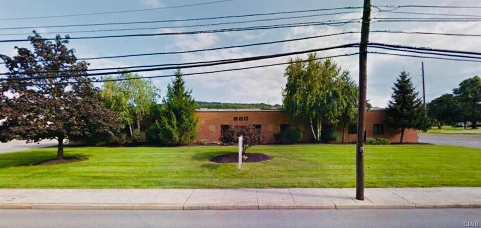 More Photos Of 860 Broad St, Emmaus Light Manufacturing For Lease