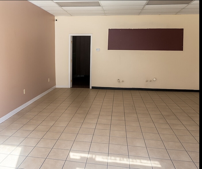 More Photos Of 2517 Lincoln Rd, Hattiesburg Self Storage For Lease