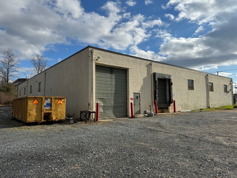 More Photos Of 100 Melrose Ave, Cherry Hill Flex For Sale