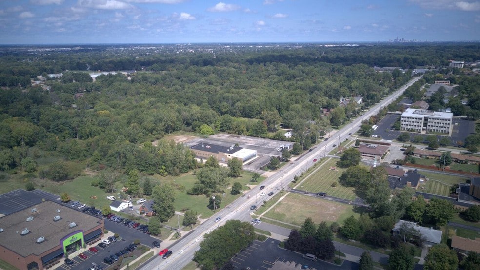 More Photos Of 7168 Pearl Rd, Middleburg Heights Freestanding For Sale