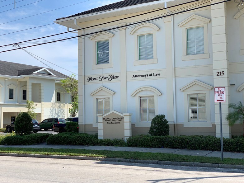 More Photos Of 215 N Howard Ave, Tampa Loft Creative Space For Lease