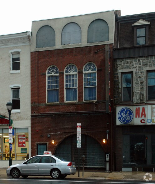 Primary Photo Of 2102 Market St, Philadelphia Restaurant For Lease