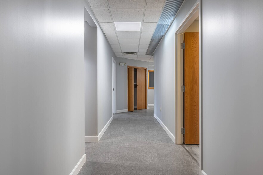 More Photos Of 7271 N Main St, Dayton Medical For Lease