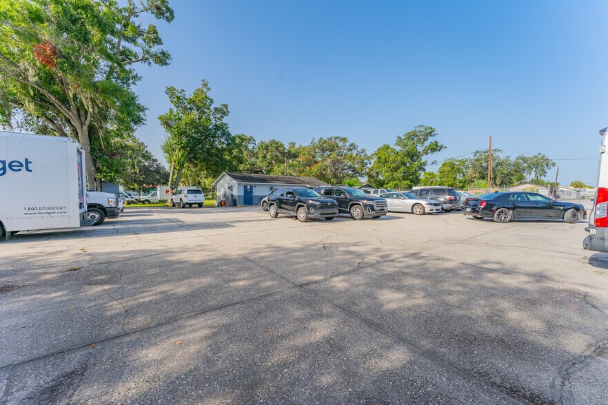 More Photos Of 120 W Memorial Blvd, Lakeland Auto Dealership For Sale