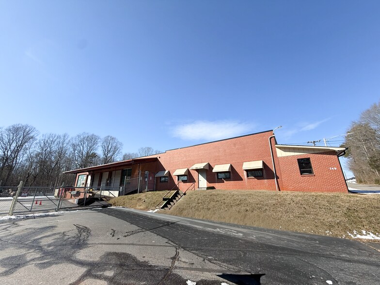Primary Photo Of 749 Ac Little Dr, Newton Warehouse For Sale