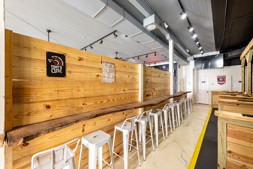 More Photos Of 106-108 N Church St, Thomaston Storefront For Sale