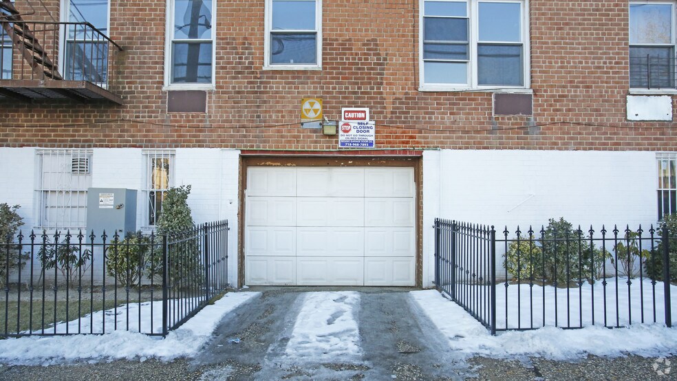 More Photos Of 2510 Ocean Pkwy, Brooklyn Apartments For Lease