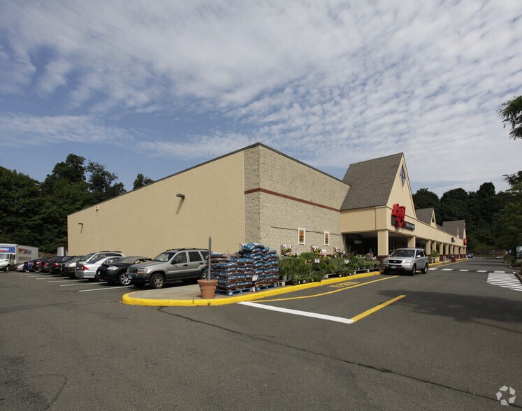 More Photos Of 537 Monroe Tpke, Monroe General Retail For Lease