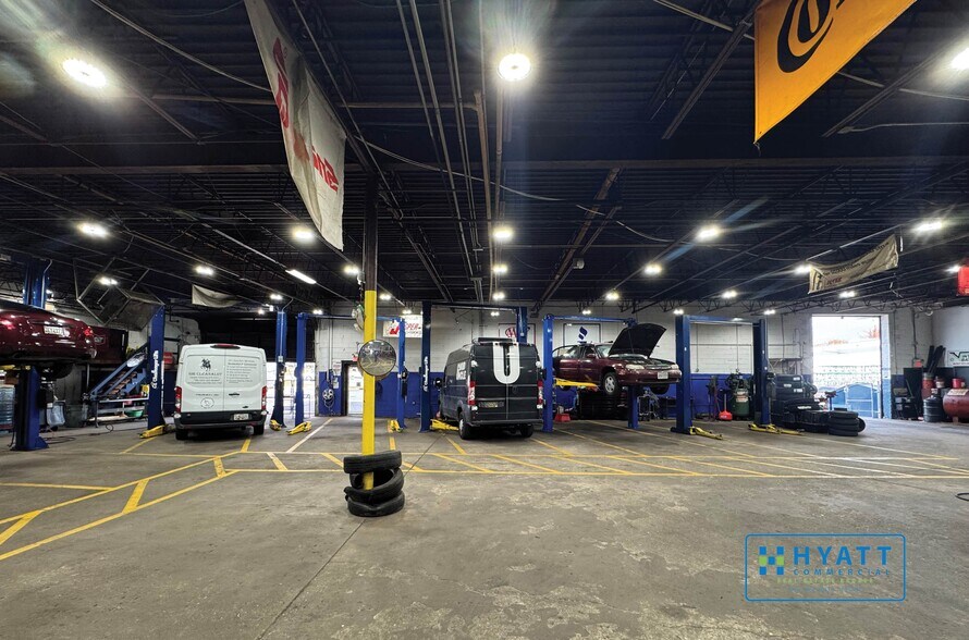 More Photos Of 200 Ritchie Rd, Capitol Heights Warehouse For Sale