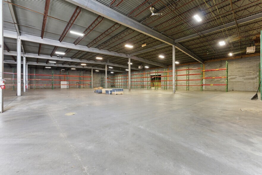 More Photos Of 16 Commercial Ave, Albany Warehouse For Sale