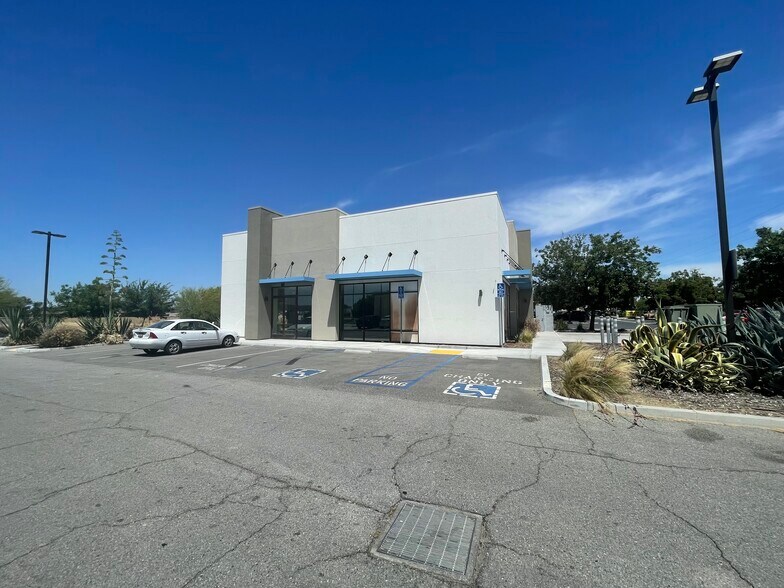 Primary Photo Of 1900 Highway 46, Wasco Freestanding For Lease