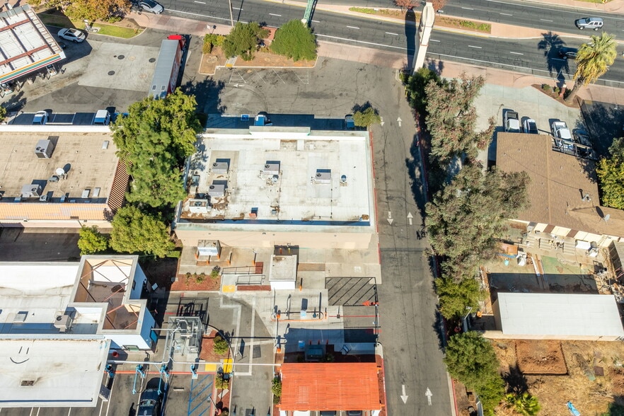 More Photos Of 23031 Sunnymead Blvd, Moreno Valley Storefront Retail Office For Sale