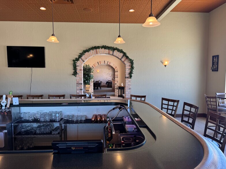 More Photos Of 637-651 Walton Dr, Plymouth Freestanding For Sale