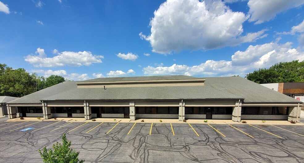 Primary Photo Of 630 W Lincoln Hwy, Merrillville Showroom For Lease